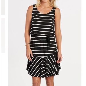 Black white striped ruffle hem knit dress